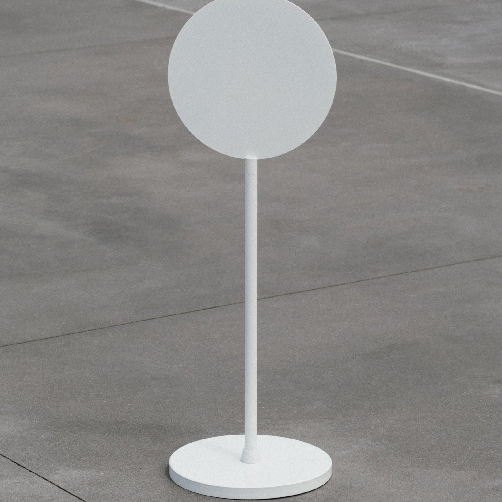 Standing Round Sign. - George and Willy