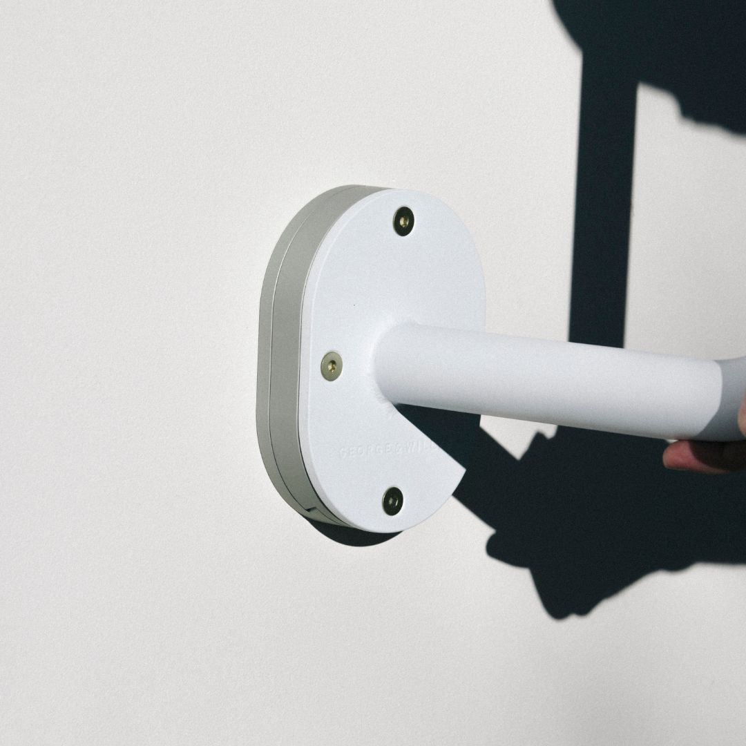 close up of the raw aluminum table bracket