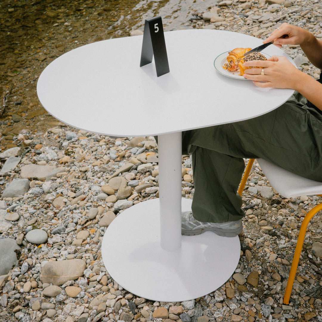 Cafe Table – George and Willy