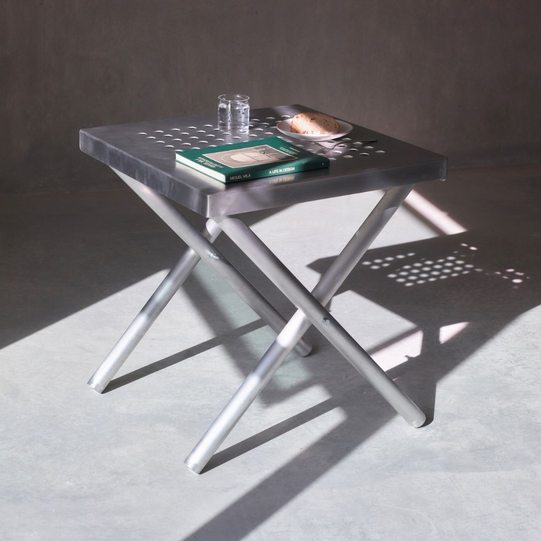 Folding Bistro Table - George and Willy