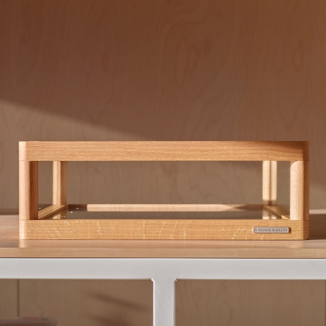 Retail Display Case Pro - George and Willy