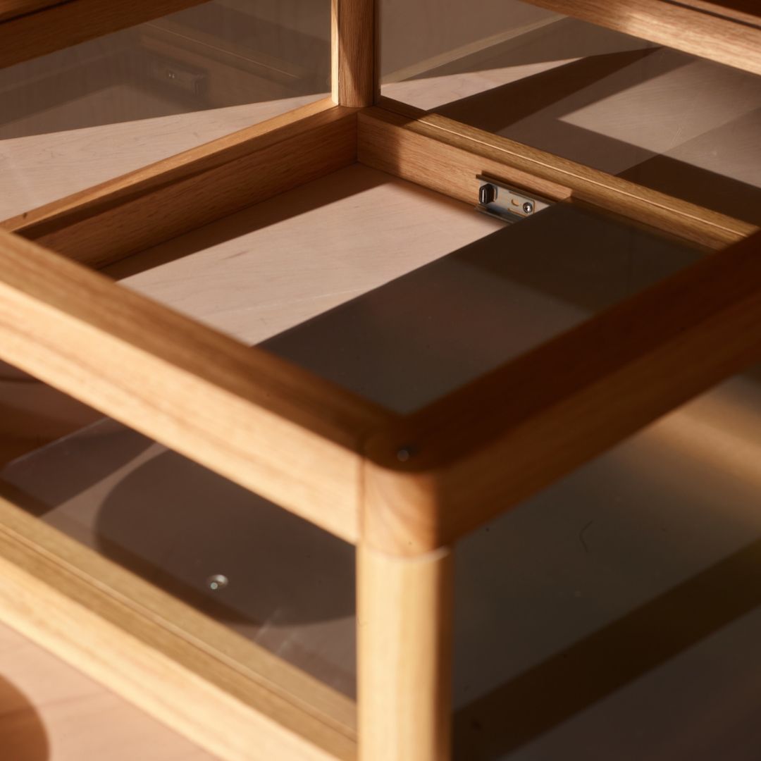 Retail Display Case Pro - George and Willy