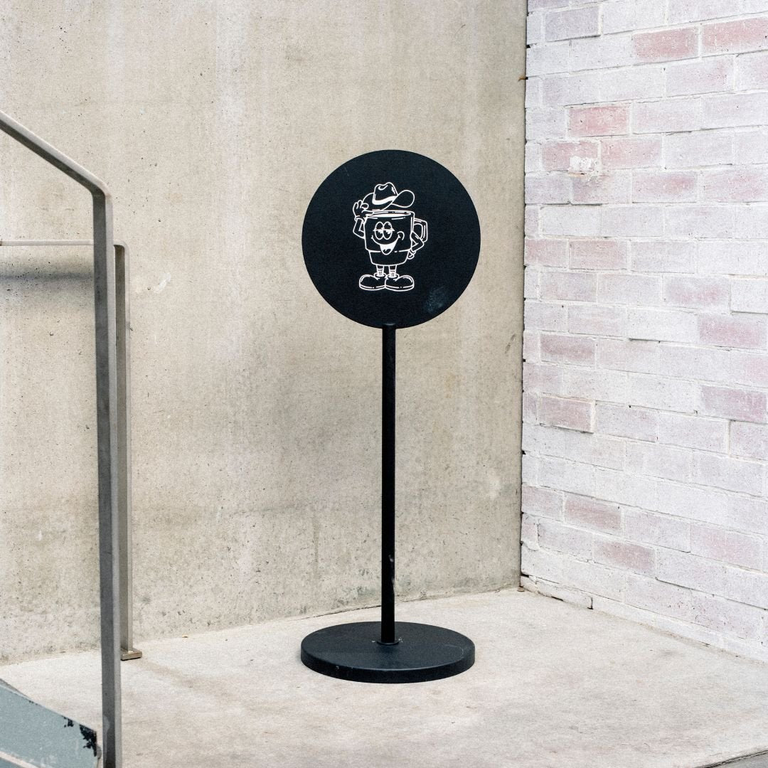 Standing Round Sign. - George and Willy