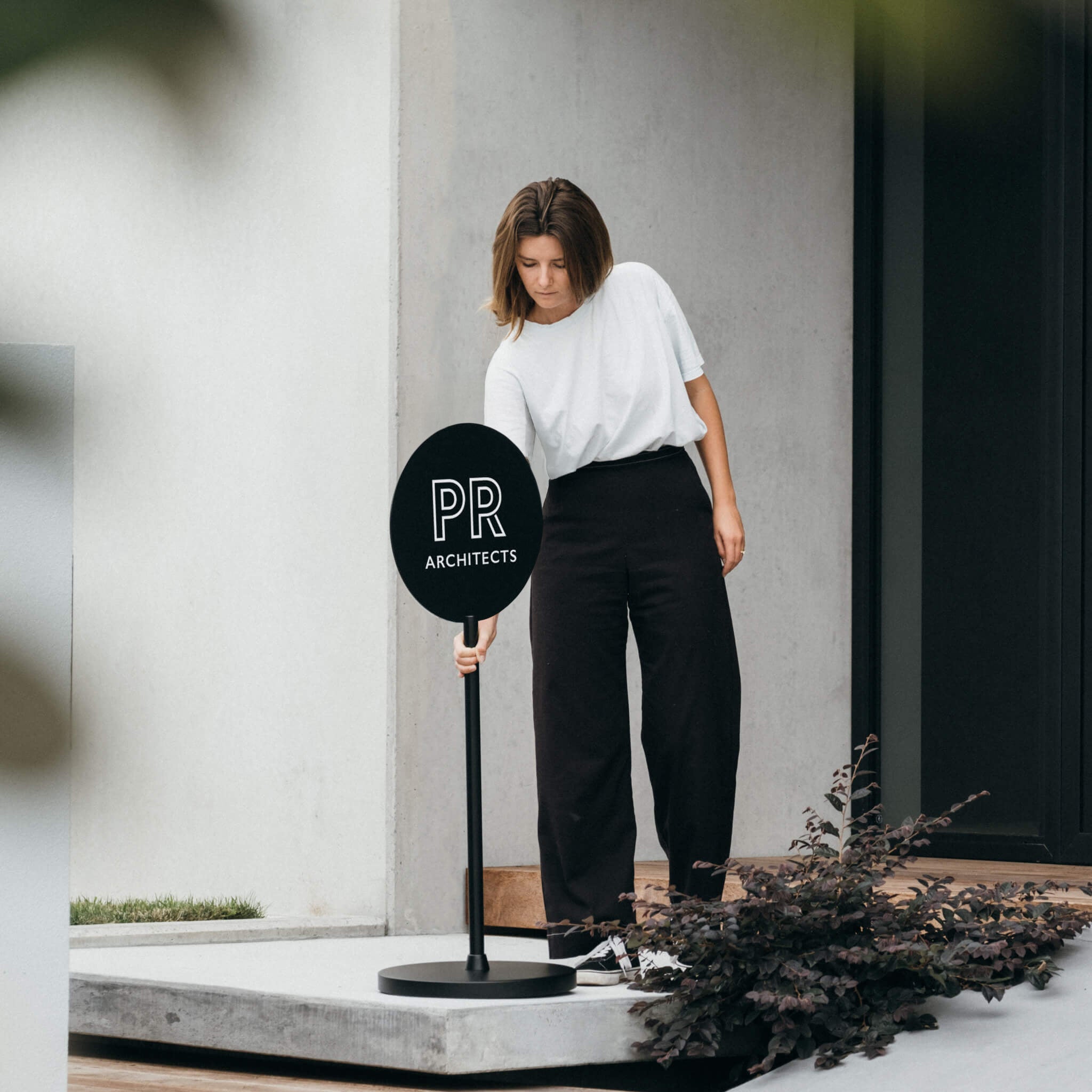 Standing Round Sign. - George and Willy